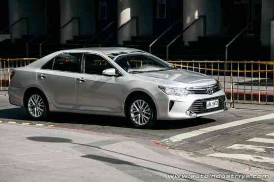 2016 Toyota Camry 3.5 V6 image