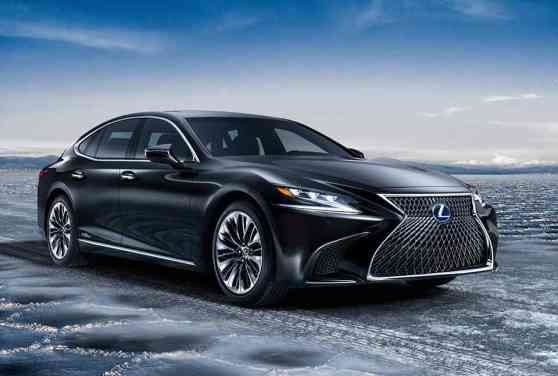 Geneva 2017: Lexus unveils LS 500h with all-new hybrid tech image