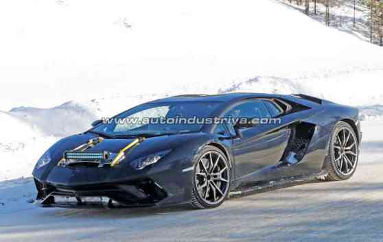 Spied: Is Lamborghini working on an Aventador Performante? image