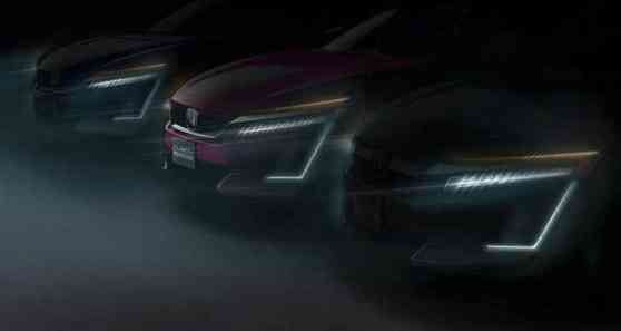 Honda to release plug-in hybrid, EV versions of the Clarity image