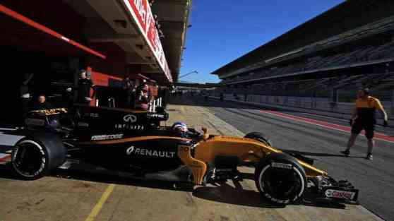 Infiniti is giving you a chance to be a Formula One engineer image