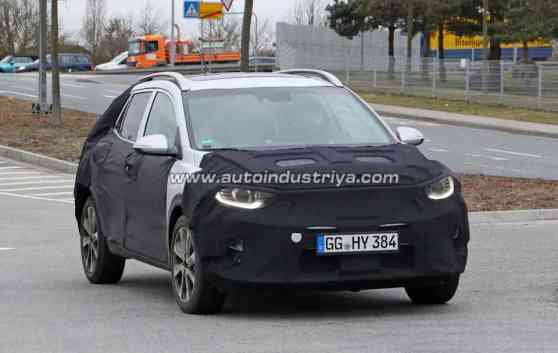 Spied: Kia Stonic sheds some cover image