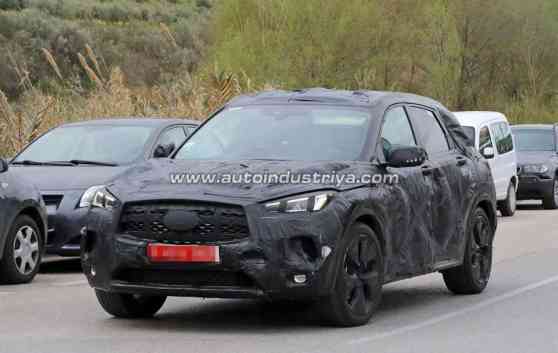 Spied: Infiniti busy testing new QX50 premium crossover image