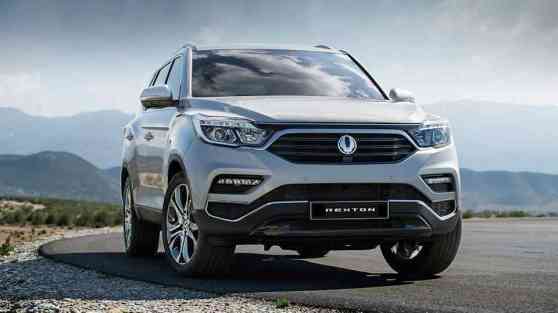 2018 Ssangyong Rexton breaks cover image