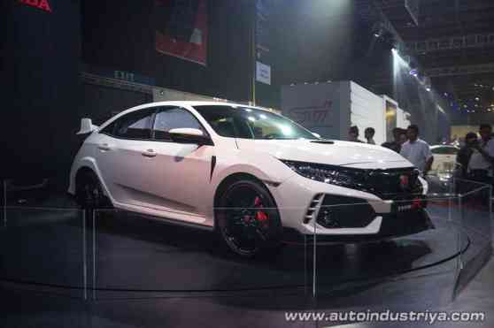 2017 Honda Civic Type R: up close and personal image