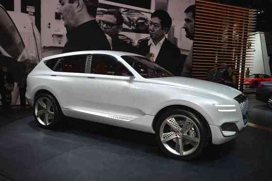 New York 2017: Genesis GV80 merges luxury and hydrogen power image