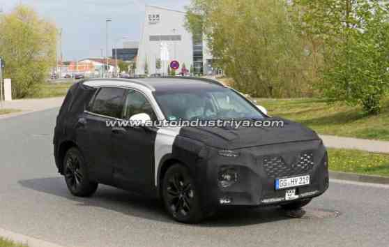 Spied: All-new 2019 Hyundai Santa Fe prototype spotted image