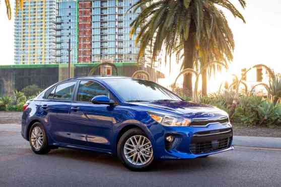 2017 Kia Rio sedan revealed image