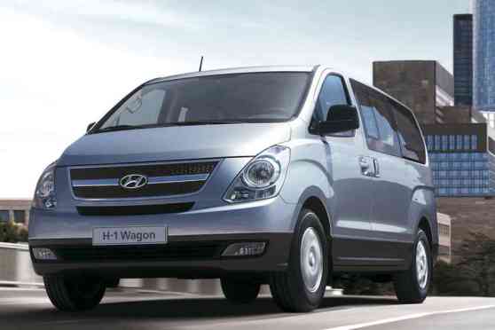 Hyundai Philippines awarded 2016 Global Distributor of the year  image