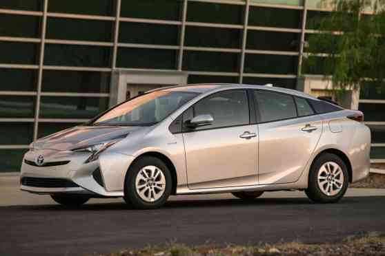 DOE receives 24 Toyota Prius units from Japan; 45 more units to come  image