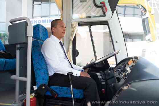 LTFRB mulls driving school for public utility vehicle drivers image