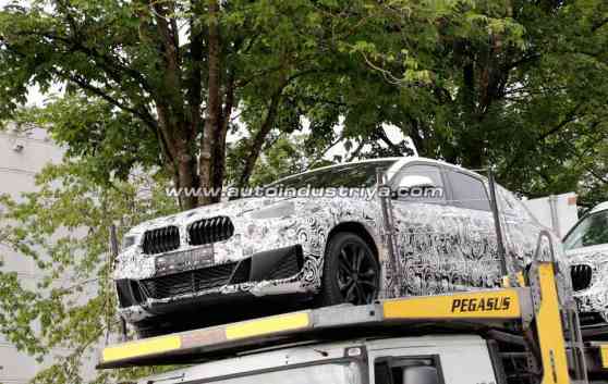 Spied: BMW drops more cover on the 2018 X2 image