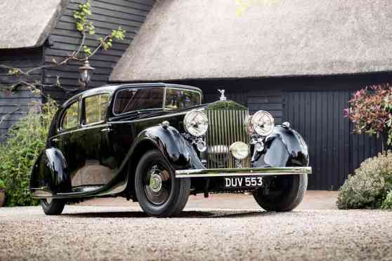 Rolls-Royce to celebrate heritage at 'The Great Eight Phantoms' show image