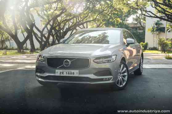 2017 Volvo S90 D4 image