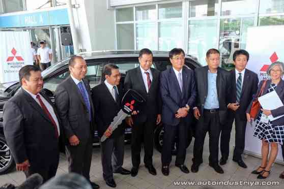 Mitsubishi Motors delivers Outlander PHEV and i-Miev to DENR image