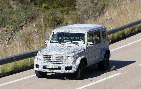 Report: Mercedes-Benz hints details on next-gen G-Class image
