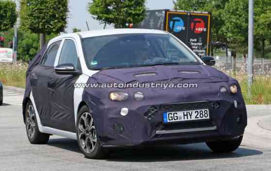 Spied: 2018 Hyundai i20 facelift spotted for the first time image