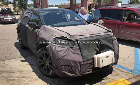 Spied: 2019 Acura RDX hits the streets image