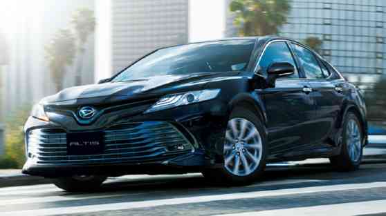 2018 Daihatsu Altis revealed with hybrid powertrain image