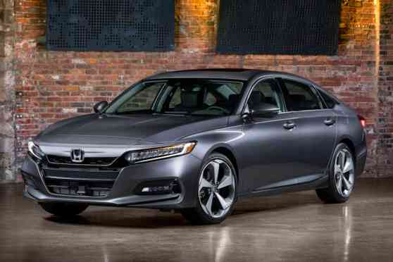 2018 Honda Accord breaks cover image