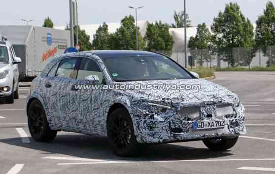 Spied: 2019 Mercedes-Benz GLA-Class sheds more camo image