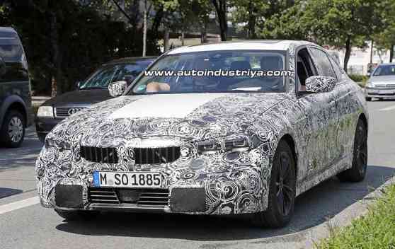 Spied: A closer look at the 2019 BMW 3 Series image
