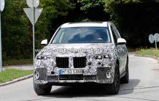 Spied: 2019 BMW X7 shows more details image