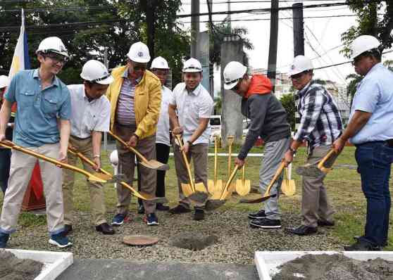 DPWH breaks ground on widening of Lawton Avenue in Taguig image