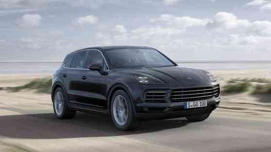 2019 Porsche Cayenne makes world debut and all are now turbocharged image