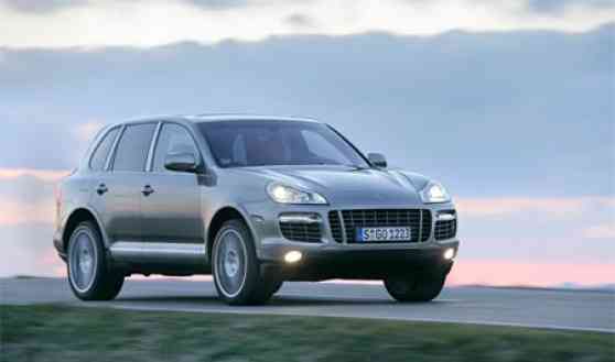 Porsche reveals the new Cayenne Turbo S for the first time image