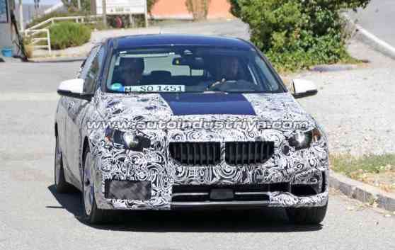 Spied: 2018 BMW 1 Series shows more detail image