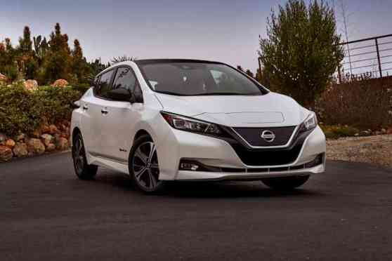Report: Nissan Leaf-based SUV to debut at Tokyo Motor Show image