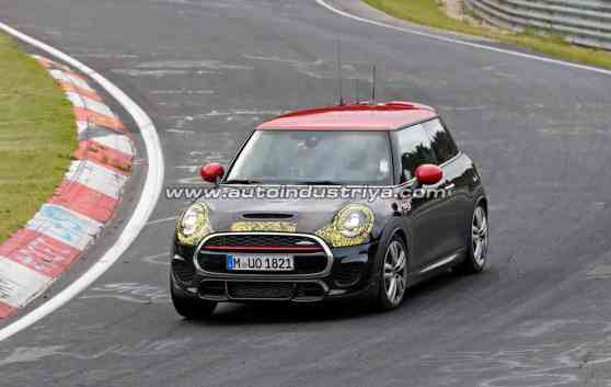 Spied: 2018 Mini Cooper JCW refresh busy at the Nurburgring image
