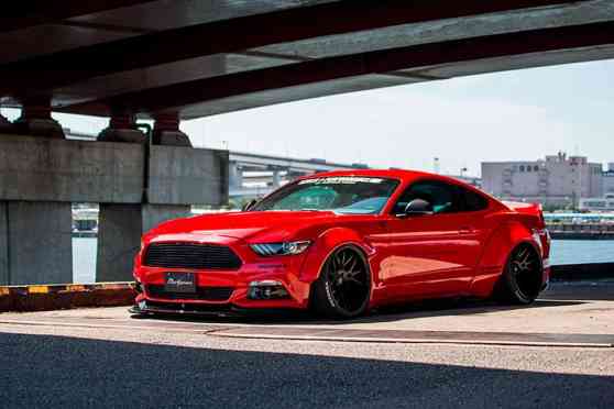 Liberty Walk adds Japanese flair to the Ford Mustang image
