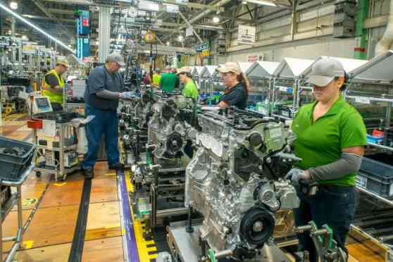 Toyota expands hybrid powertrain production outside Japan image