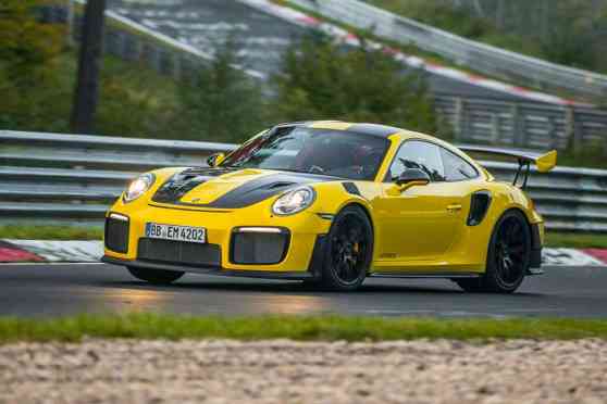 Porsche 911 GT2 RS sets new Nurburgring record with 6:47.3 lap image