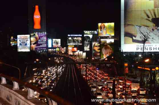 MMDA wants to ban driving solo on EDSA in favor of carpooling image