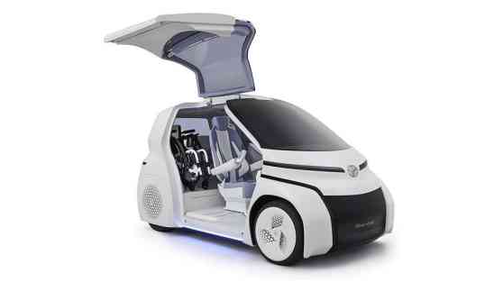 Toyota i-Ride Concept is a wheelchair-friendly city runaround image