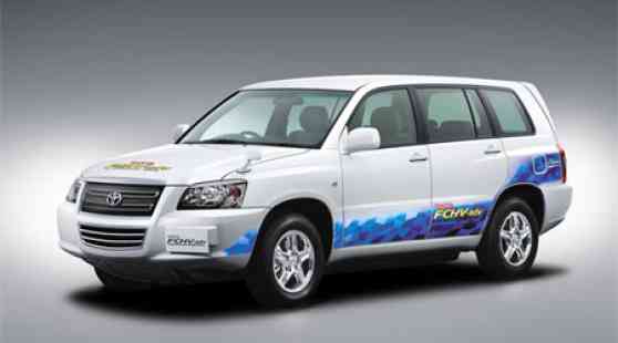 Toyota Develops New Fuel Cell  Hybrid with Improved Cruising Distance image