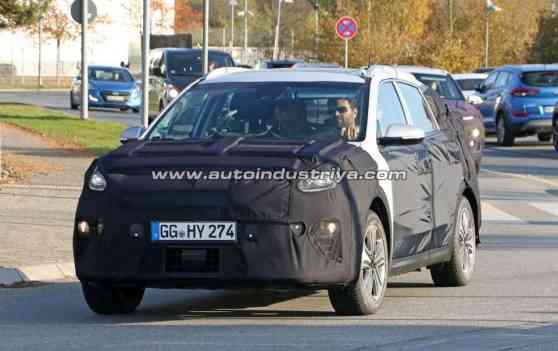 Spied: Kia Niro EV prototype spotted testing, may debut in Geneva image