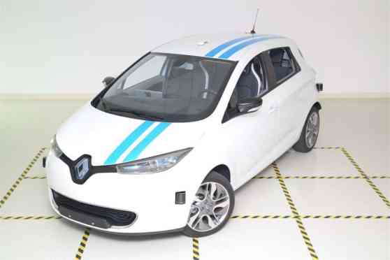 New Renault self-driving car can avoid obstacles like a 'pro' image