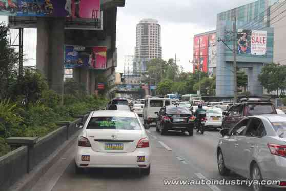 MMDA begins stricter implementation of PUV and motorcycle lanes today image