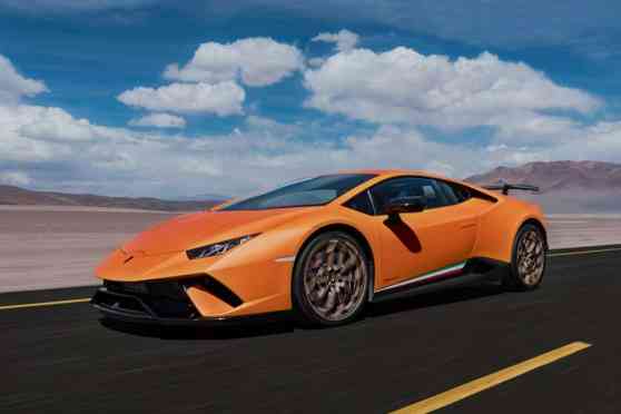 Report: Lamborghini mulls building more hardcore RWD Huracan image