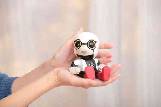 Toyota's new Kirobi Mini, T-HR3 robots come to life image
