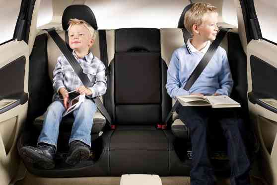 House passes bill that penalizes leaving children unattended in cars image