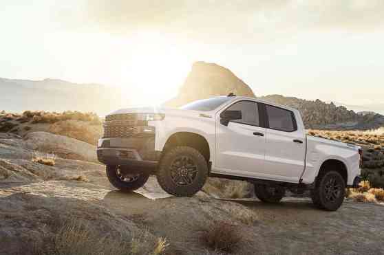 NAIAS 2018: Lighter, more high-tech Chevy Silverado rolls out image