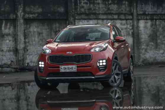 Official: Kia drops variants, increases prices for 2018 image