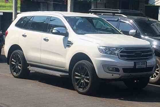 Spied: Could this be the facelifted 2019 Ford Everest? image