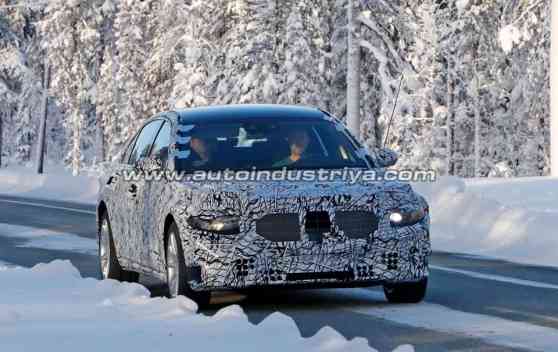 Spied: Next-gen Mercedes S-Class slated for 2020 release image
