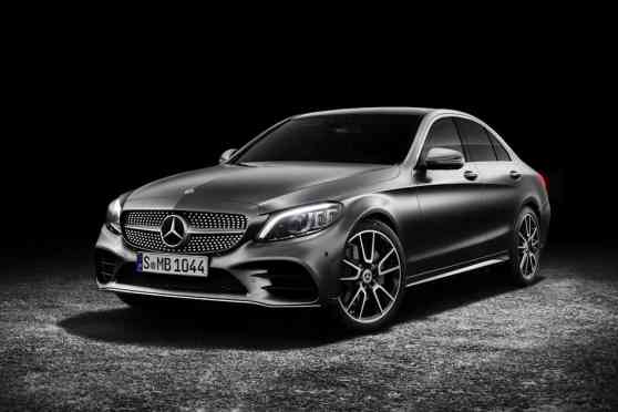 Mercedes-Benz C-Class gets mildly tweaked for 2018 image